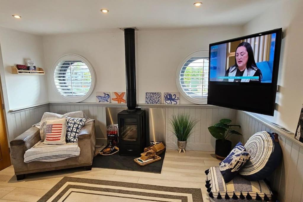 Humberston Boathouse Lodge & Hot Tub - Cleethorpes Beach Cabin Chalet Luaran gambar